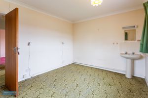 Bedroom- click for photo gallery